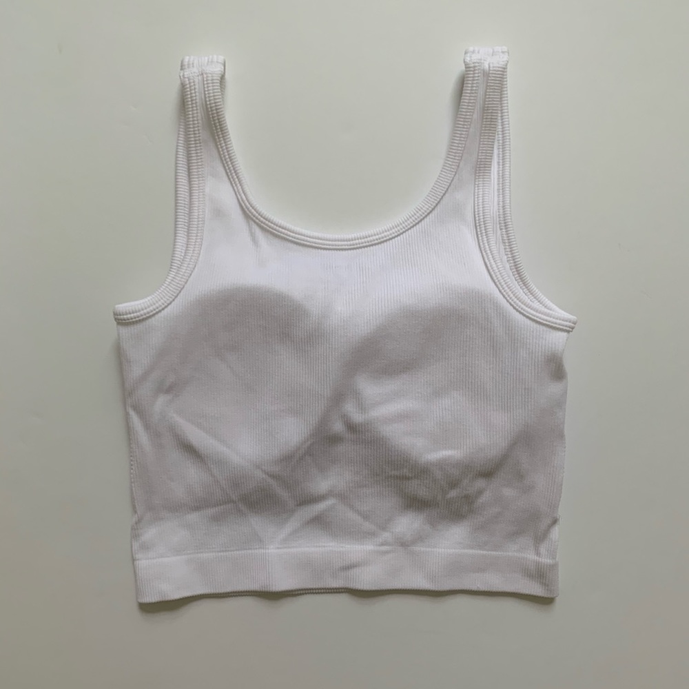 Padded Workout Top - Picture 2 of 3